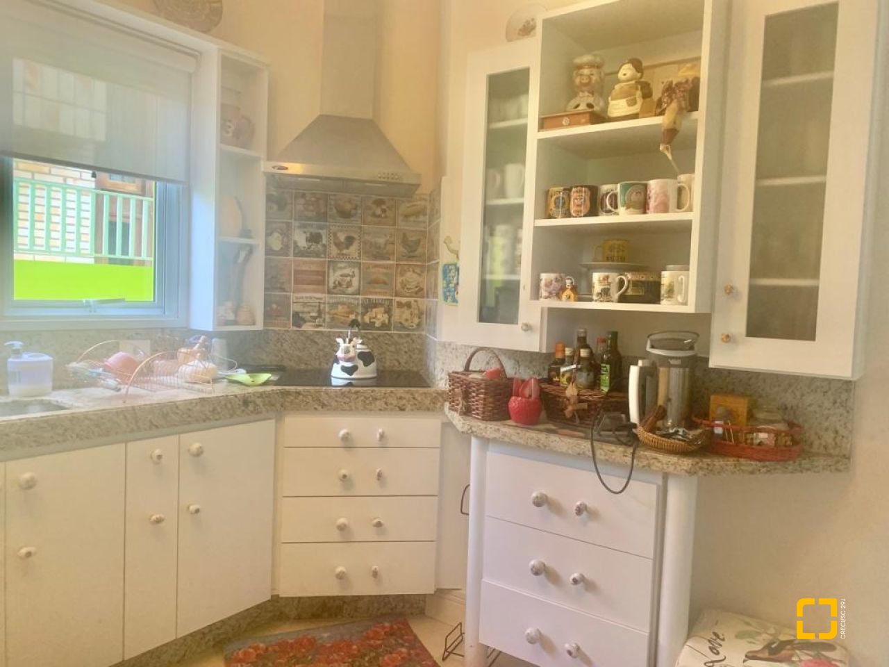 Casa com 269m², 5 quartos (sendo 2 suítes), 6 garagens, no bairro Jurerê em Florianópolis
