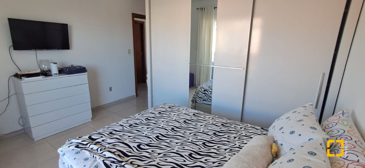 Apartamento com 74m², 4 quartos (sendo 1 suíte), 1 garagem, no bairro Ingleses em Florianópolis