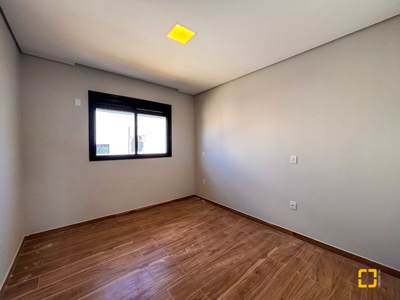 Casa com 157m², 4 quartos (sendo 1 suíte), 1 garagem, no bairro Rio Vermelho em Florianópolis