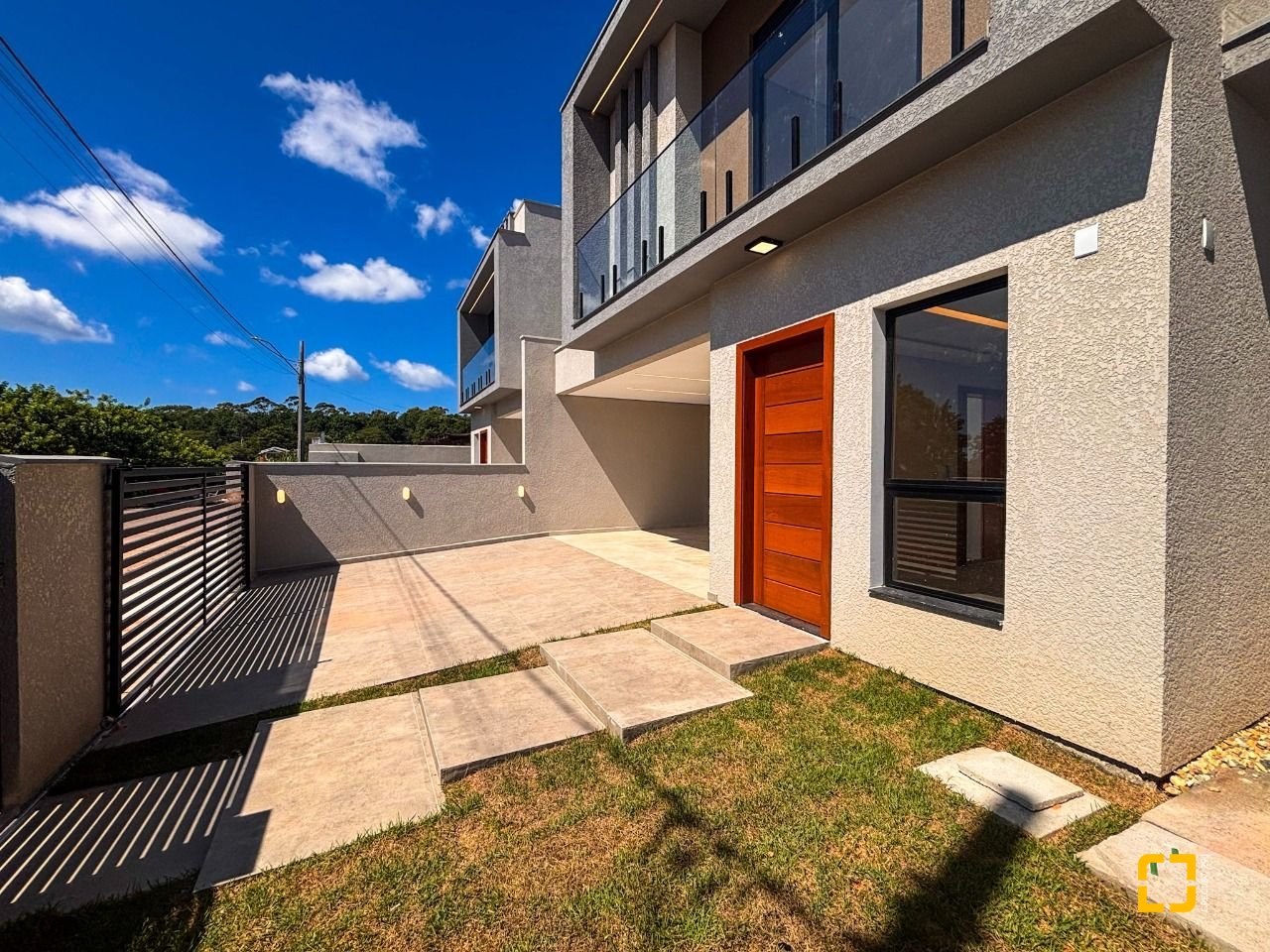 Casa com 157m², 4 quartos (sendo 1 suíte), 1 garagem, no bairro Rio Vermelho em Florianópolis