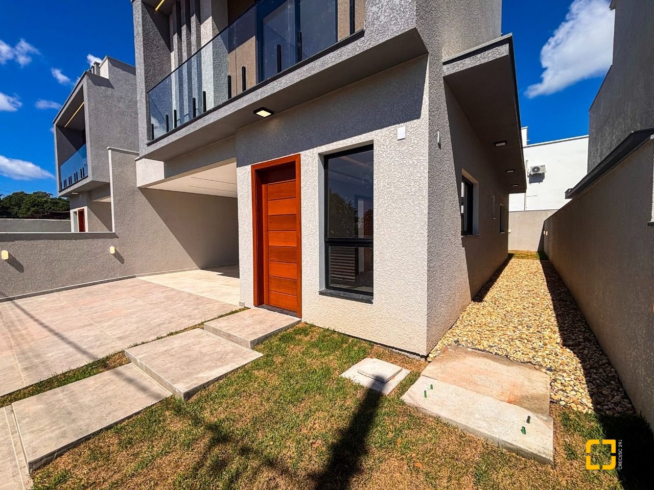 Casa com 157m², 4 quartos (sendo 1 suíte), 1 garagem, no bairro Rio Vermelho em Florianópolis
