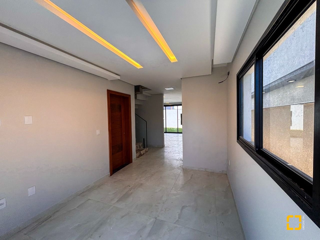 Casa com 157m², 4 quartos (sendo 1 suíte), 1 garagem, no bairro Rio Vermelho em Florianópolis