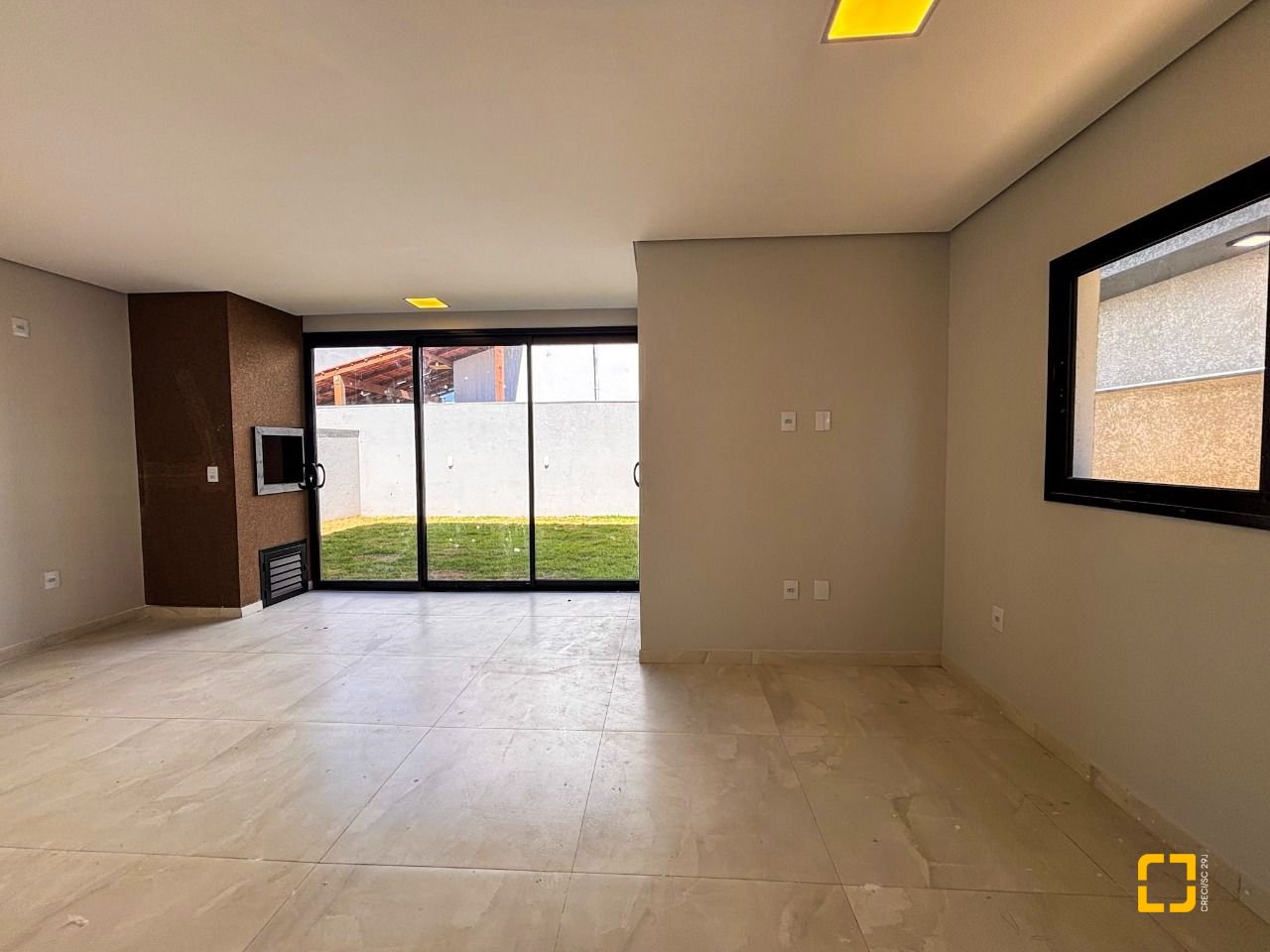 Casa com 157m², 4 quartos (sendo 1 suíte), 1 garagem, no bairro Rio Vermelho em Florianópolis
