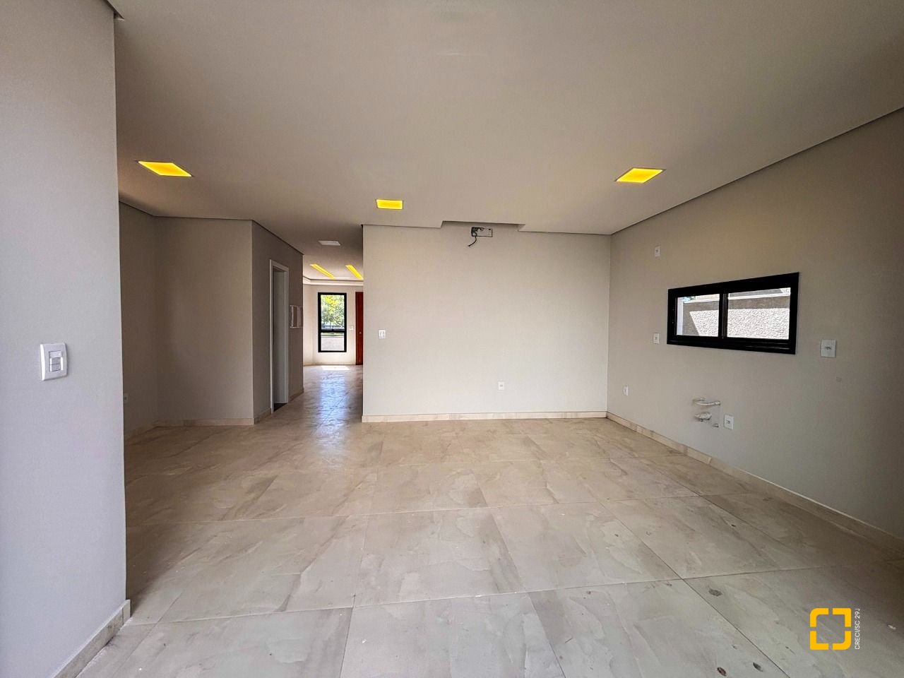 Casa com 157m², 4 quartos (sendo 1 suíte), 1 garagem, no bairro Rio Vermelho em Florianópolis