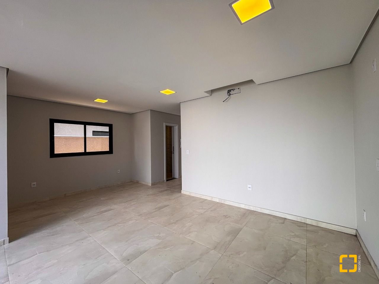 Casa com 157m², 4 quartos (sendo 1 suíte), 1 garagem, no bairro Rio Vermelho em Florianópolis