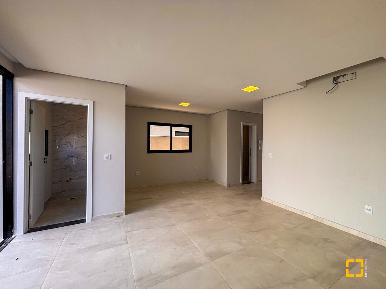 Casa com 157m², 4 quartos (sendo 1 suíte), 1 garagem, no bairro Rio Vermelho em Florianópolis
