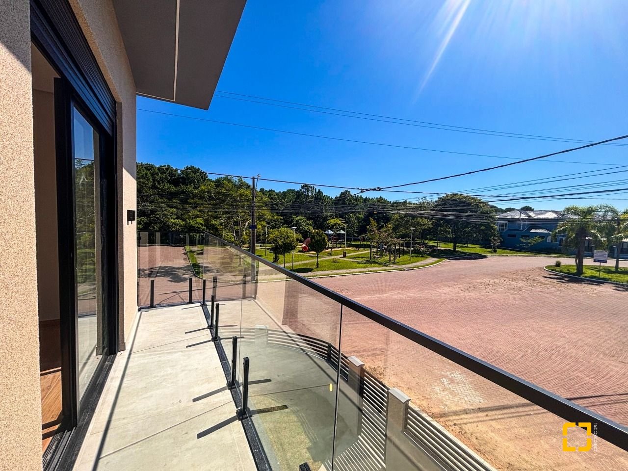 Casa com 177m², 6 quartos (sendo 3 suítes), 2 garagens, no bairro Rio Vermelho em Florianópolis