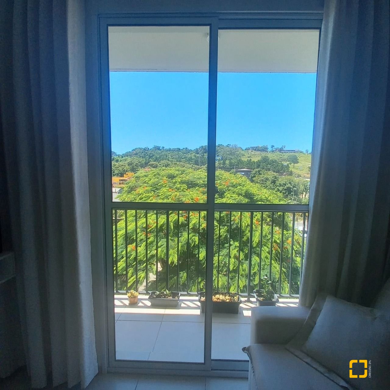 Apartamento com 78m², 2 quartos, 2 garagens, no bairro Vargem do Bom Jesus em Florianópolis