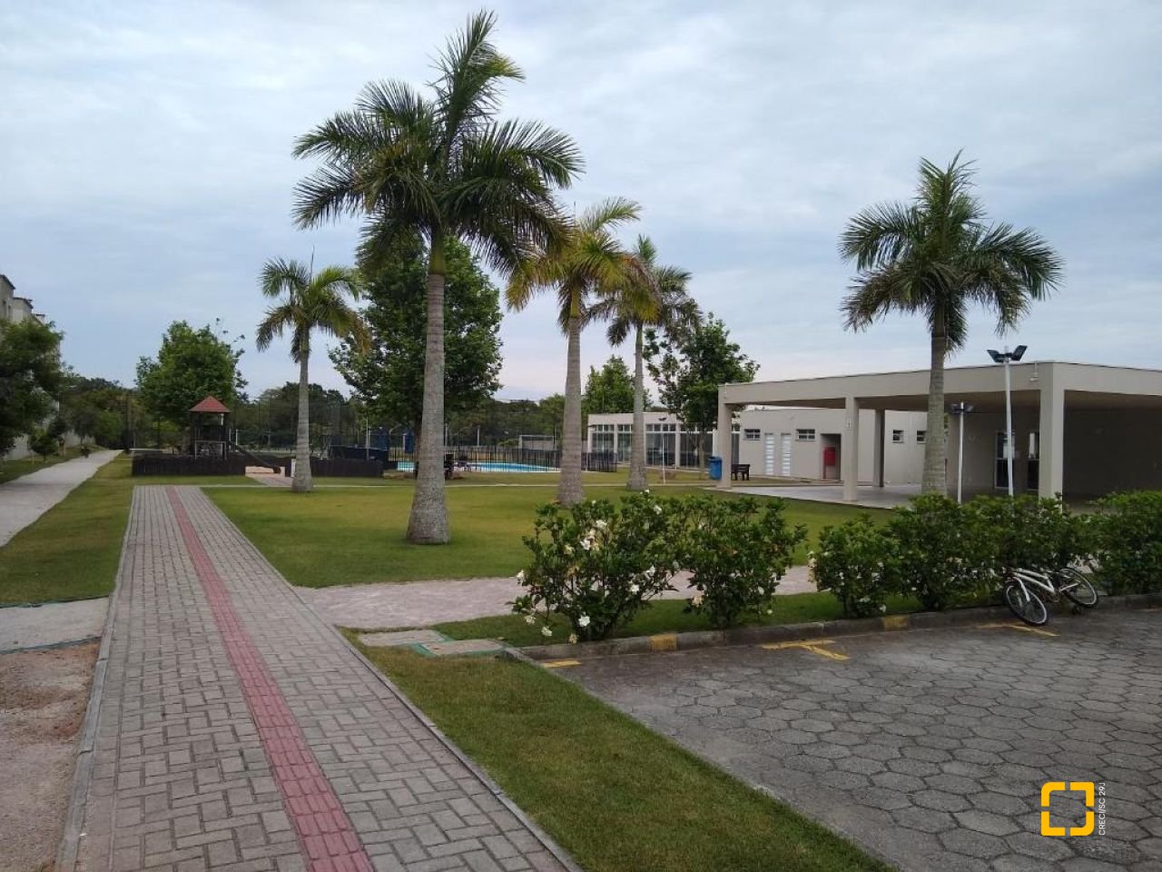 Apartamento com 78m², 2 quartos, 2 garagens, no bairro Vargem do Bom Jesus em Florianópolis