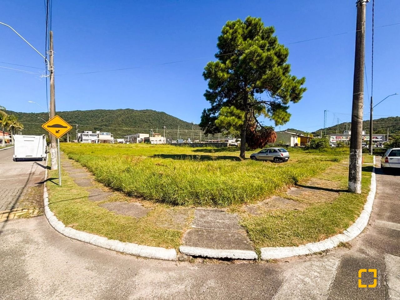 Terreno com 3200m², no bairro Rio Vermelho em Florianópolis