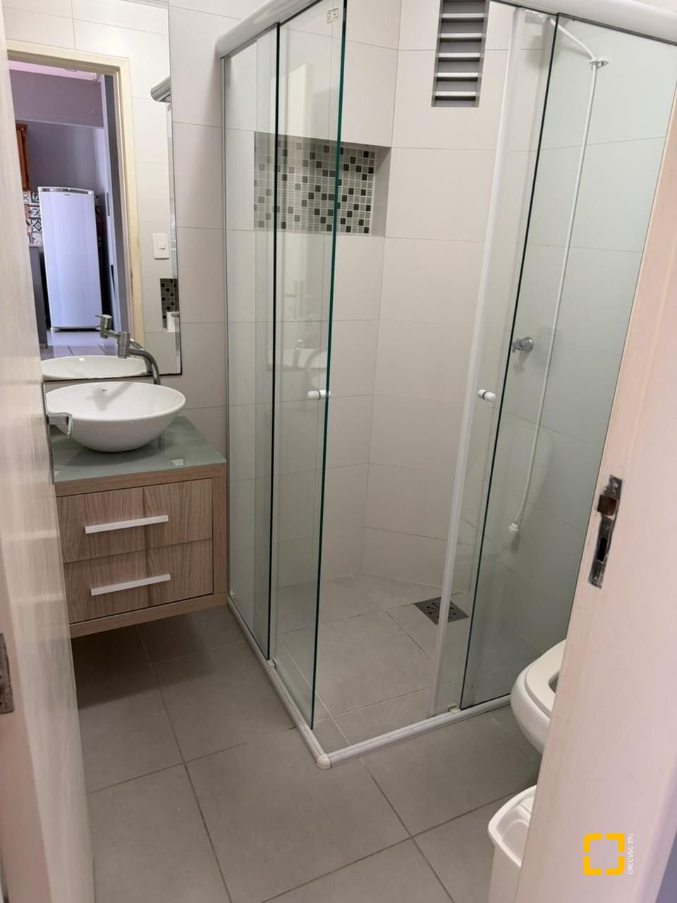 Apartamento com 43m², 1 quarto, 1 garagem, no bairro Carvoeira em Florianópolis
