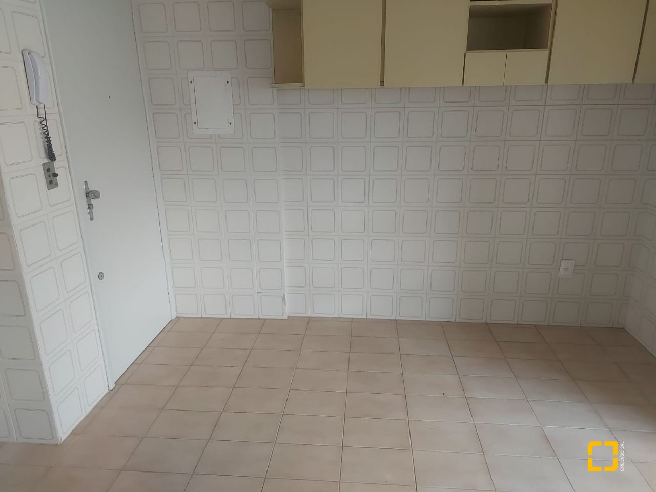 Apartamento com 101m², 4 quartos (sendo 1 suíte), 1 garagem, no bairro Trindade em Florianópolis