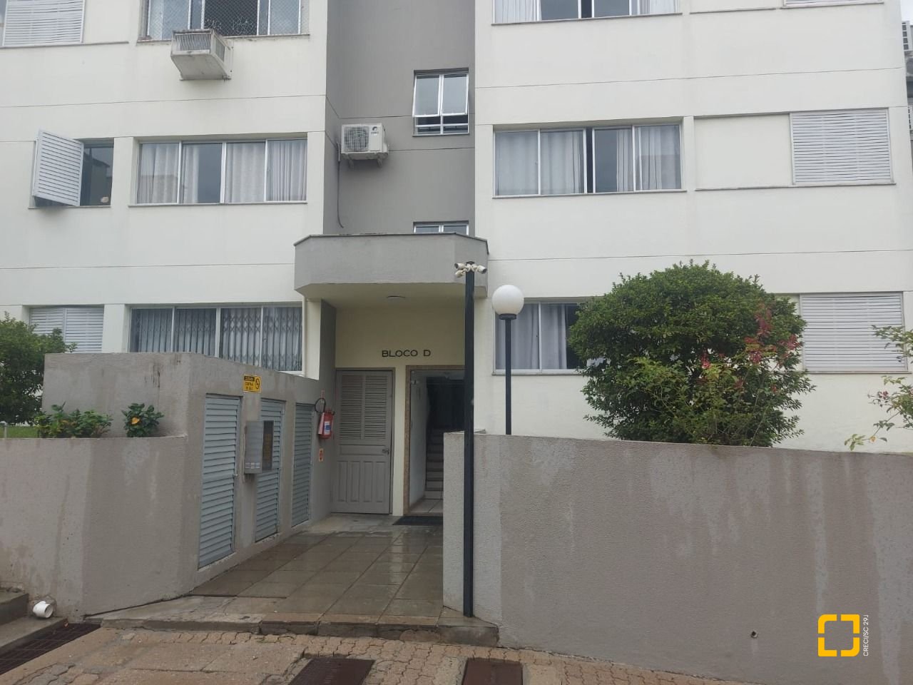 Apartamento com 101m², 4 quartos (sendo 1 suíte), 1 garagem, no bairro Trindade em Florianópolis