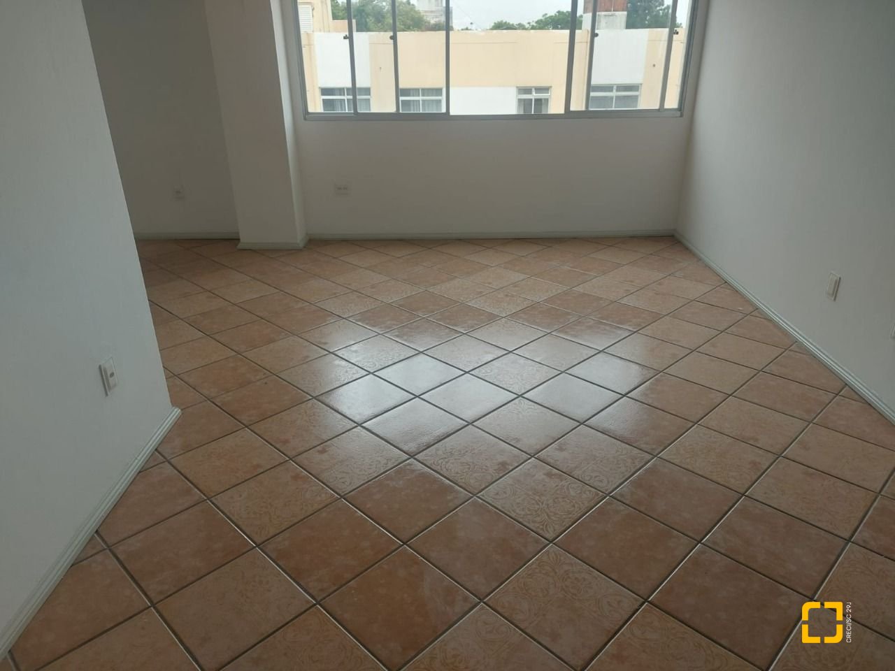 Apartamento com 101m², 4 quartos (sendo 1 suíte), 1 garagem, no bairro Trindade em Florianópolis