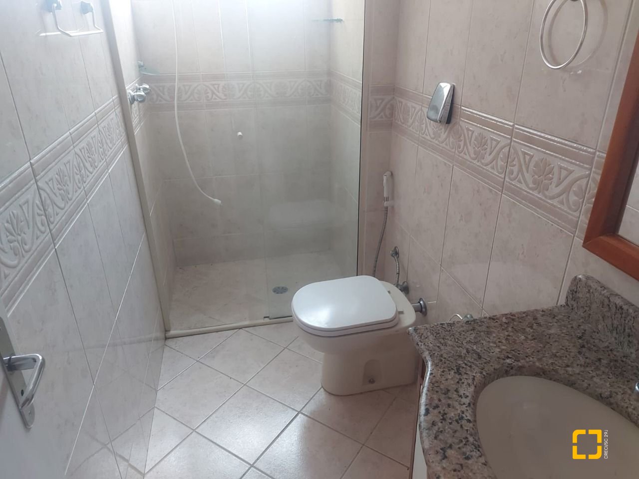 Apartamento com 101m², 4 quartos (sendo 1 suíte), 1 garagem, no bairro Trindade em Florianópolis