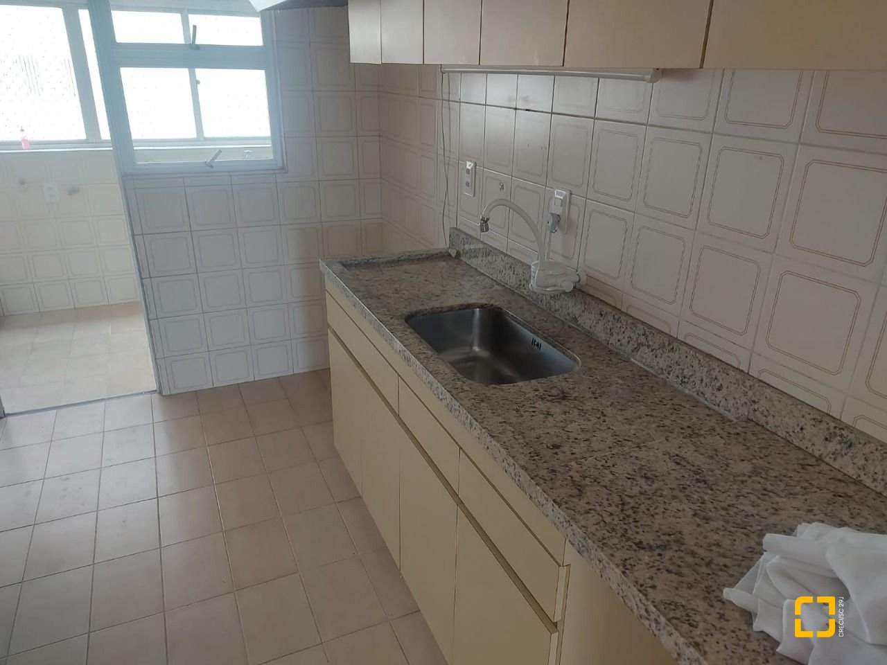Apartamento com 101m², 4 quartos (sendo 1 suíte), 1 garagem, no bairro Trindade em Florianópolis
