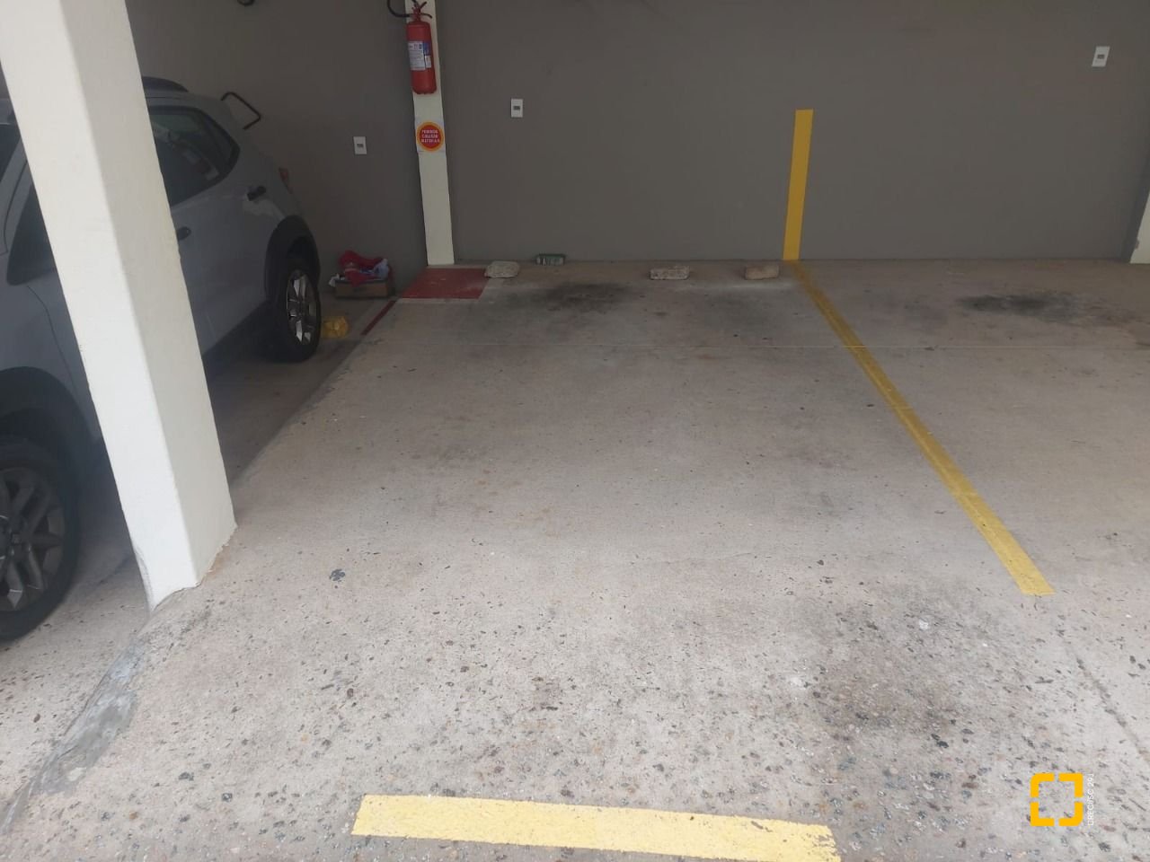 Apartamento com 101m², 4 quartos (sendo 1 suíte), 1 garagem, no bairro Trindade em Florianópolis
