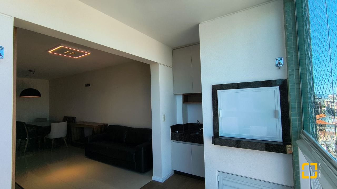 Apartamento com 117m², 5 quartos (sendo 1 suíte), 2 garagens, no bairro Jardim Atlântico em Florianópolis