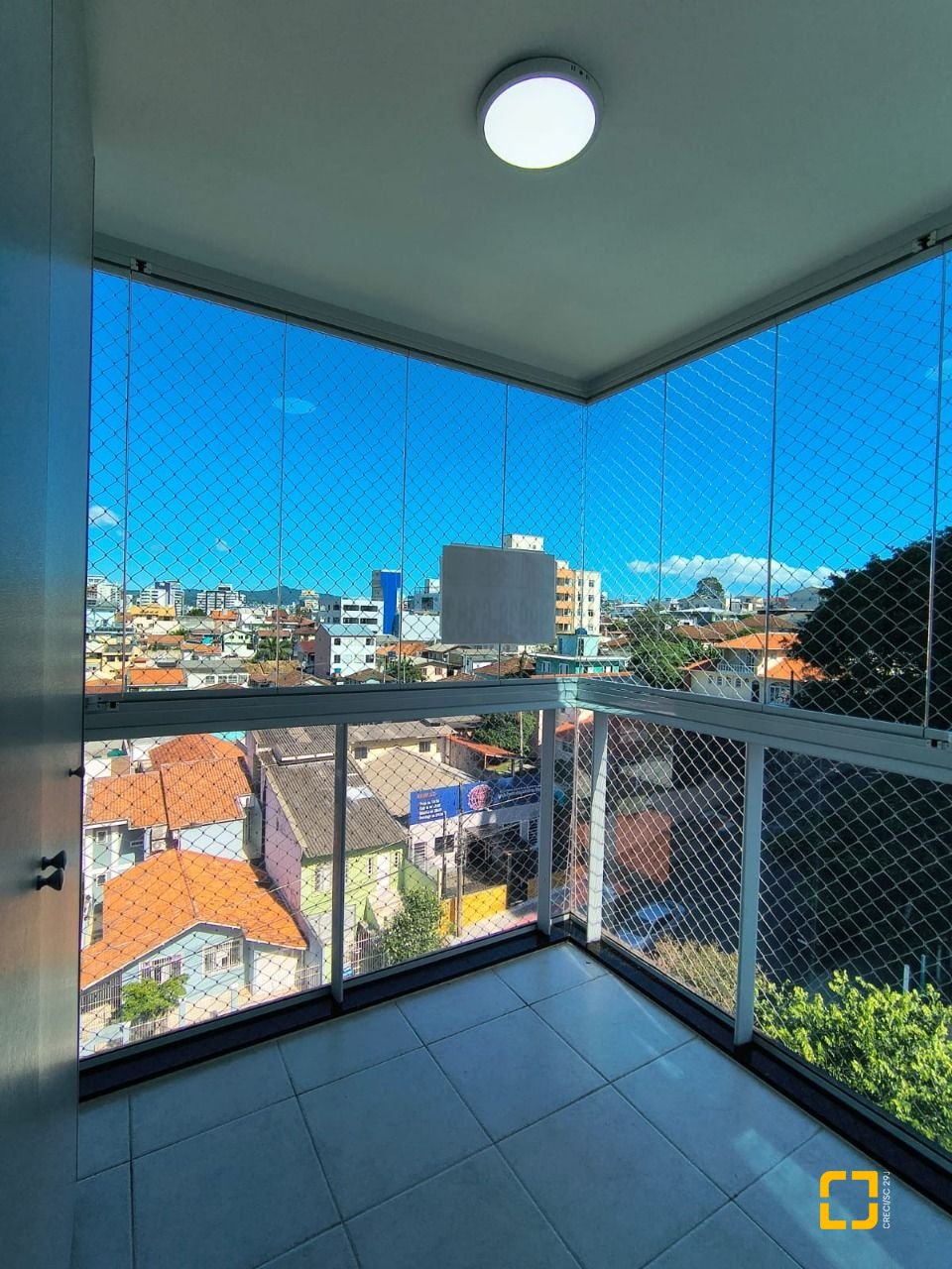 Apartamento com 117m², 5 quartos (sendo 1 suíte), 2 garagens, no bairro Jardim Atlântico em Florianópolis