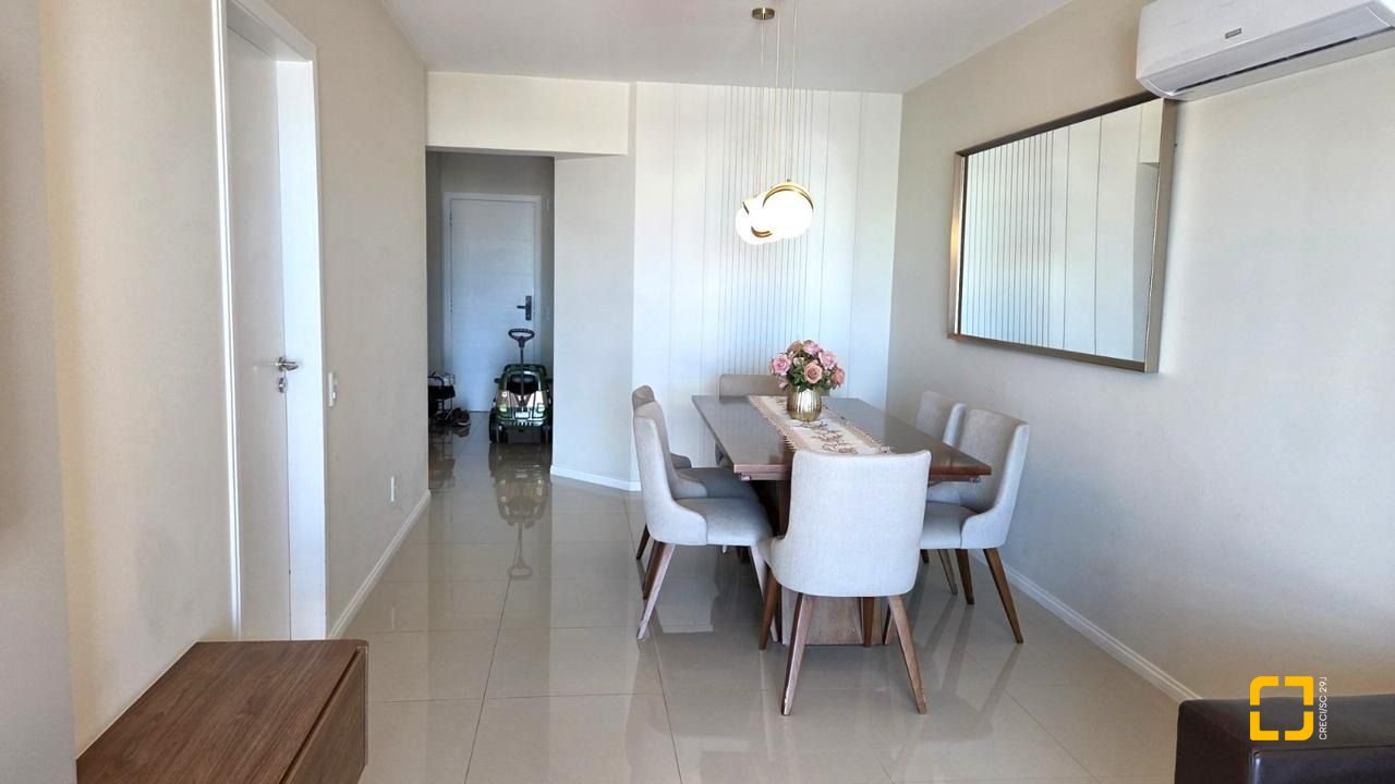 Apartamento com 117m², 5 quartos (sendo 1 suíte), 2 garagens, no bairro Jardim Atlântico em Florianópolis