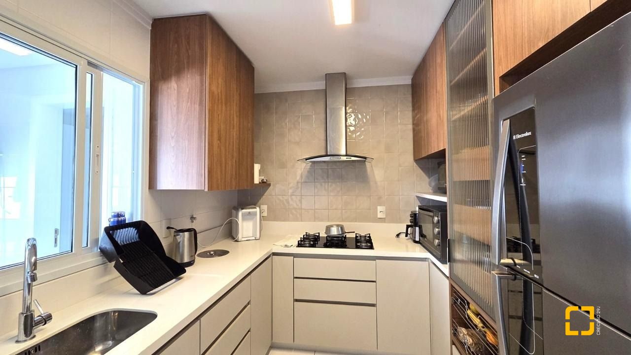 Apartamento com 117m², 5 quartos (sendo 1 suíte), 2 garagens, no bairro Jardim Atlântico em Florianópolis