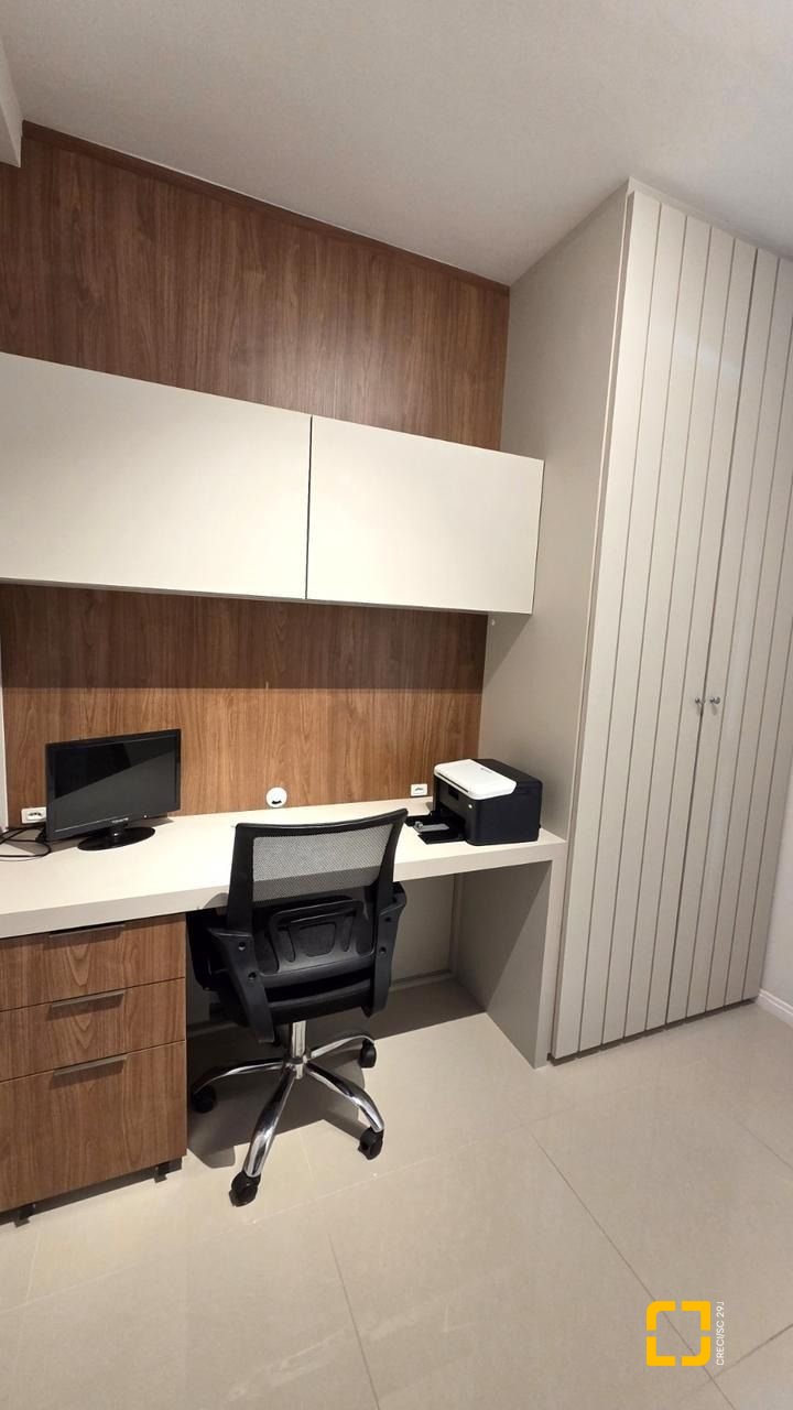Apartamento com 117m², 5 quartos (sendo 1 suíte), 2 garagens, no bairro Jardim Atlântico em Florianópolis