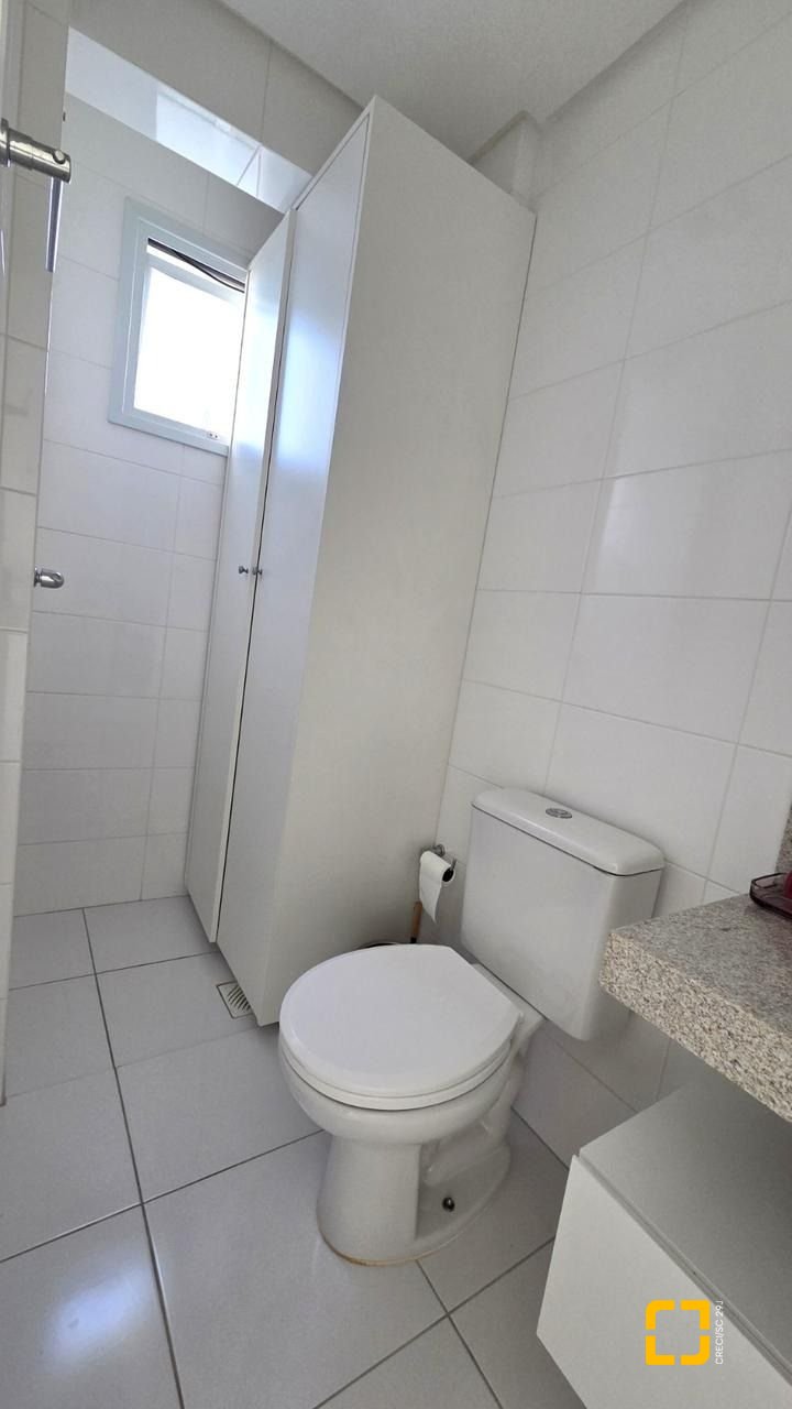 Apartamento com 117m², 5 quartos (sendo 1 suíte), 2 garagens, no bairro Jardim Atlântico em Florianópolis