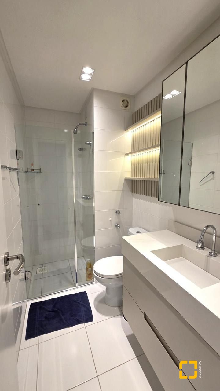 Apartamento com 117m², 5 quartos (sendo 1 suíte), 2 garagens, no bairro Jardim Atlântico em Florianópolis