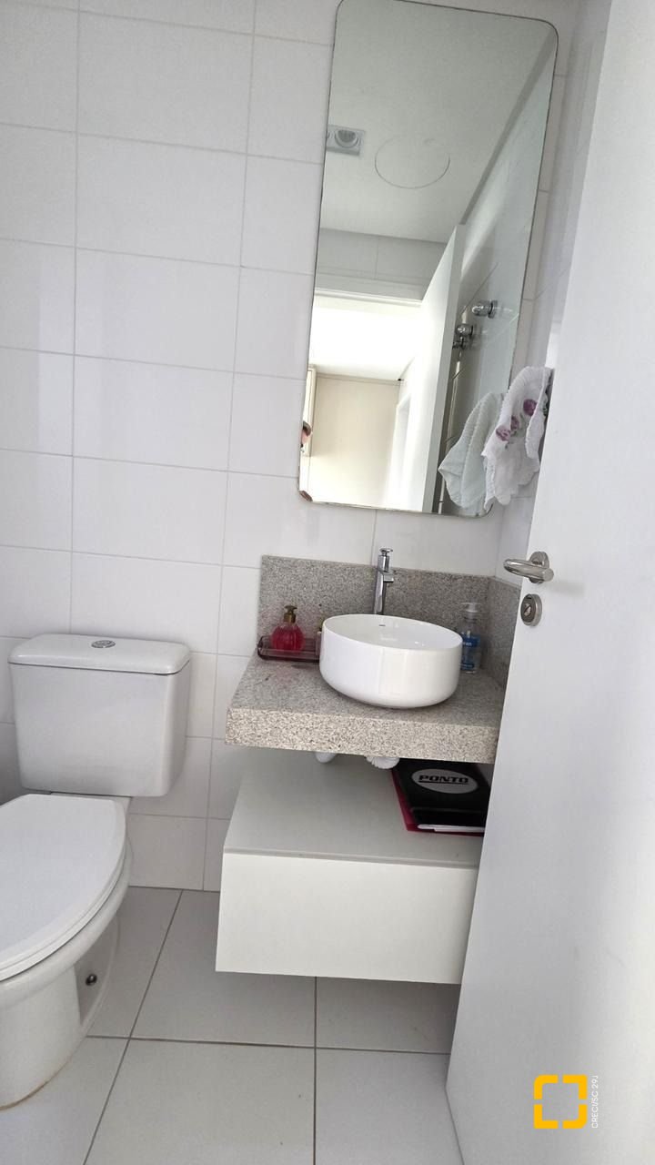 Apartamento com 117m², 5 quartos (sendo 1 suíte), 2 garagens, no bairro Jardim Atlântico em Florianópolis
