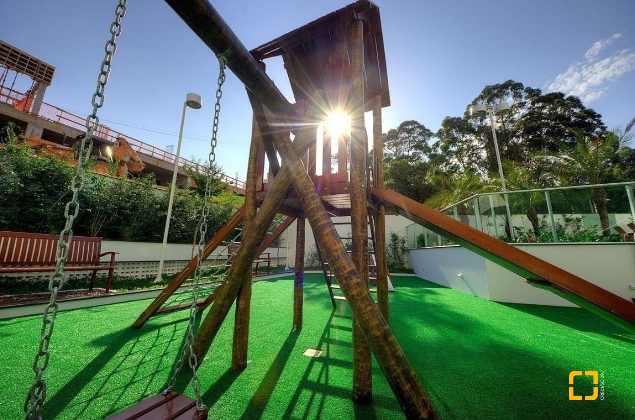 Apartamento com 117m², 5 quartos (sendo 1 suíte), 2 garagens, no bairro Jardim Atlântico em Florianópolis