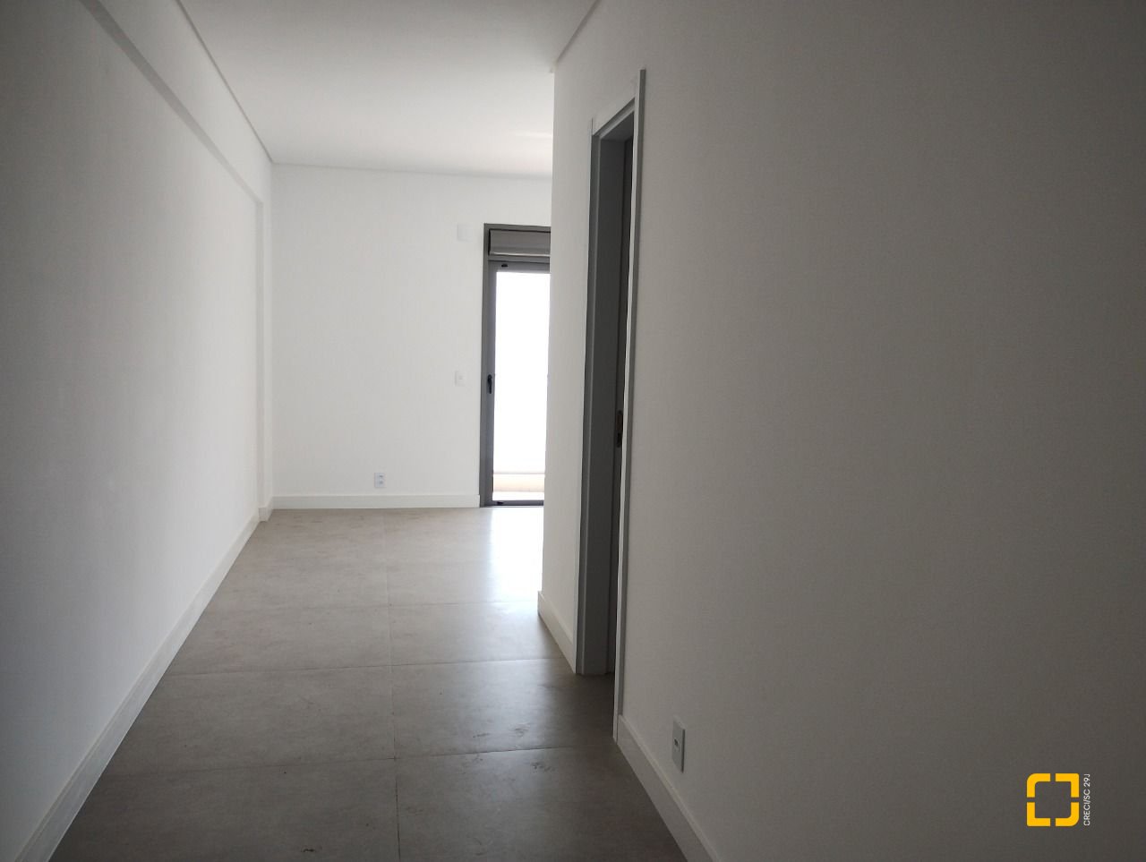 Apartamento com 176m², 6 quartos (sendo 3 suítes), 3 garagens, no bairro Cacupé em Florianópolis