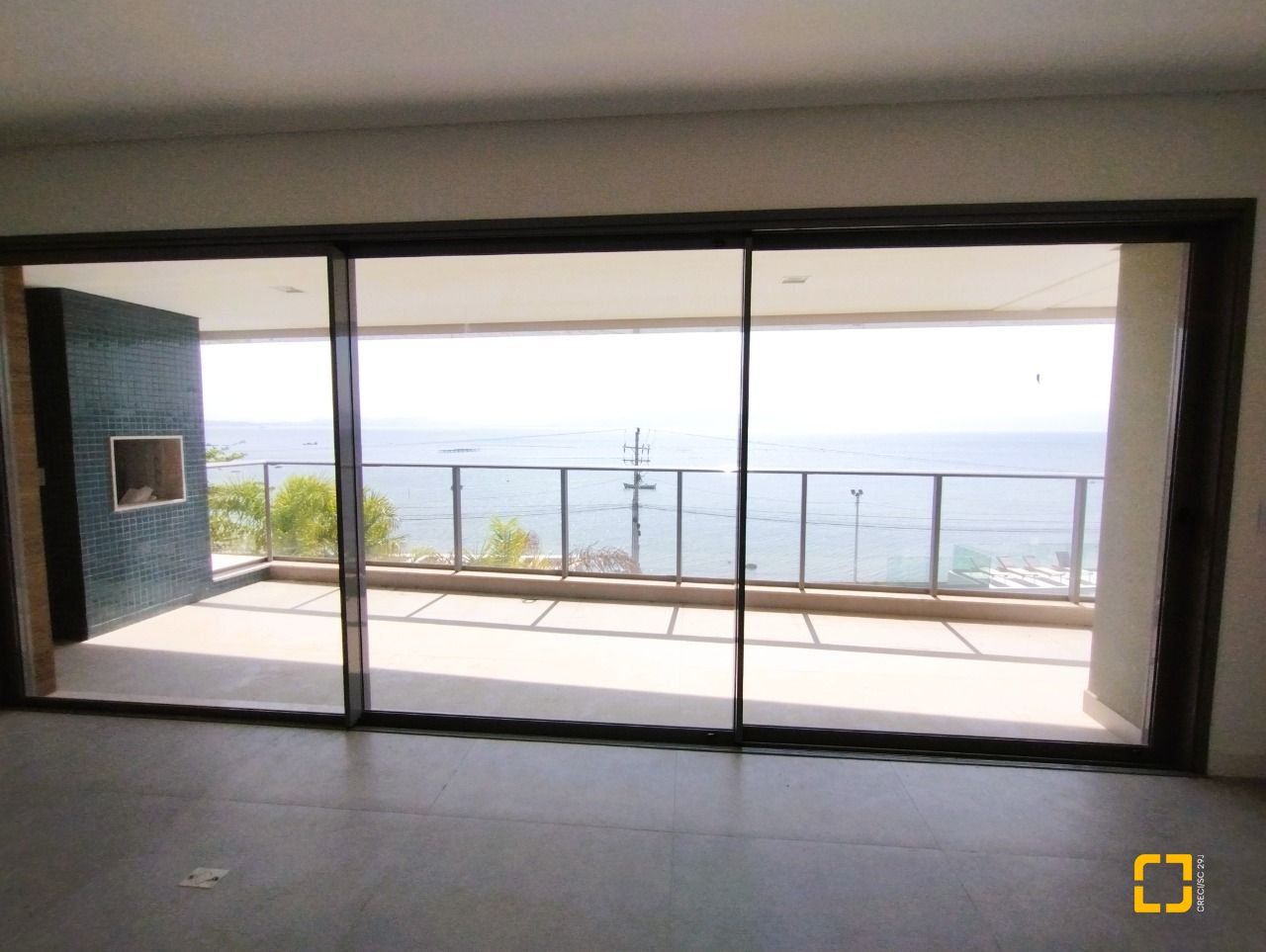 Apartamento com 176m², 6 quartos (sendo 3 suítes), 3 garagens, no bairro Cacupé em Florianópolis