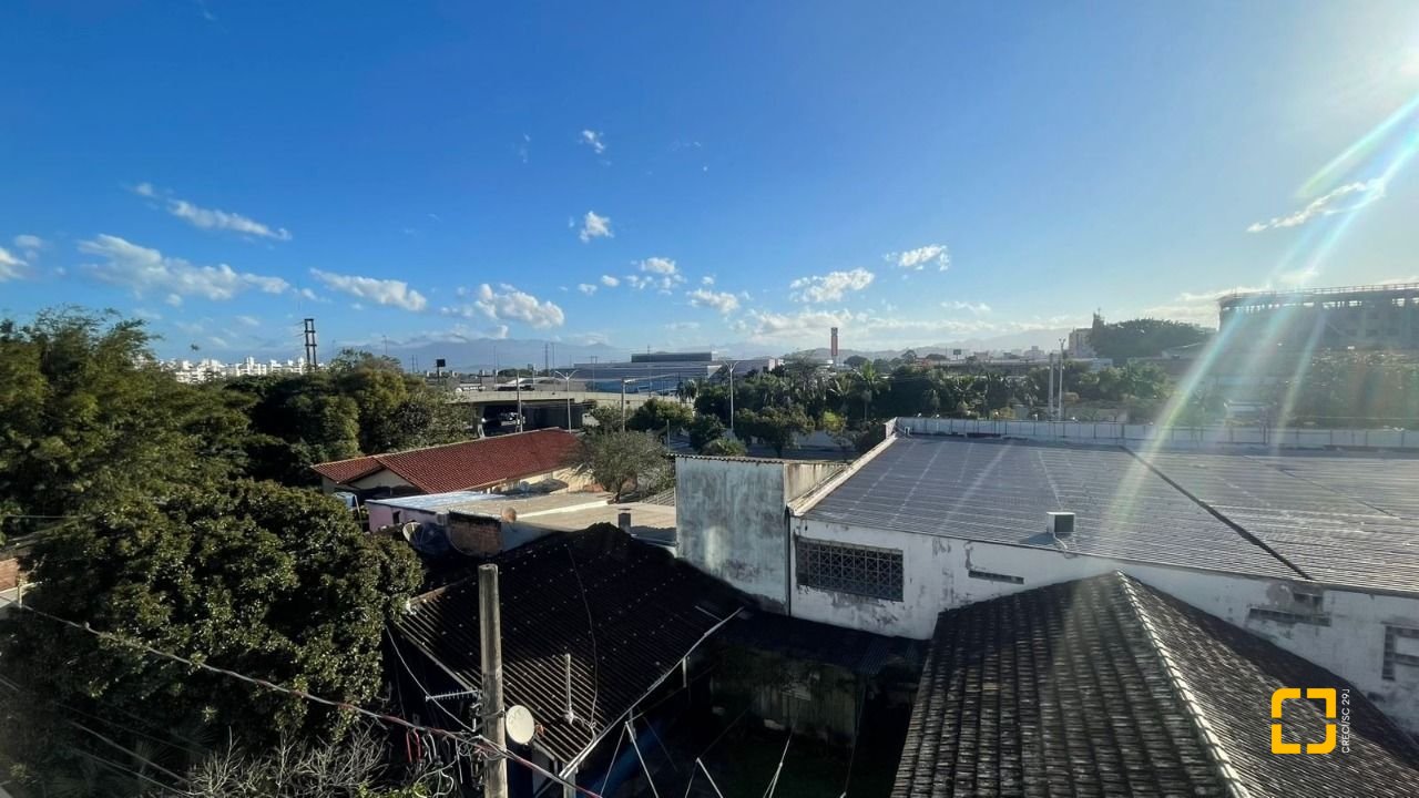 Apartamento com 74m², 3 quartos, 1 garagem, no bairro Capoeiras em Florianópolis
