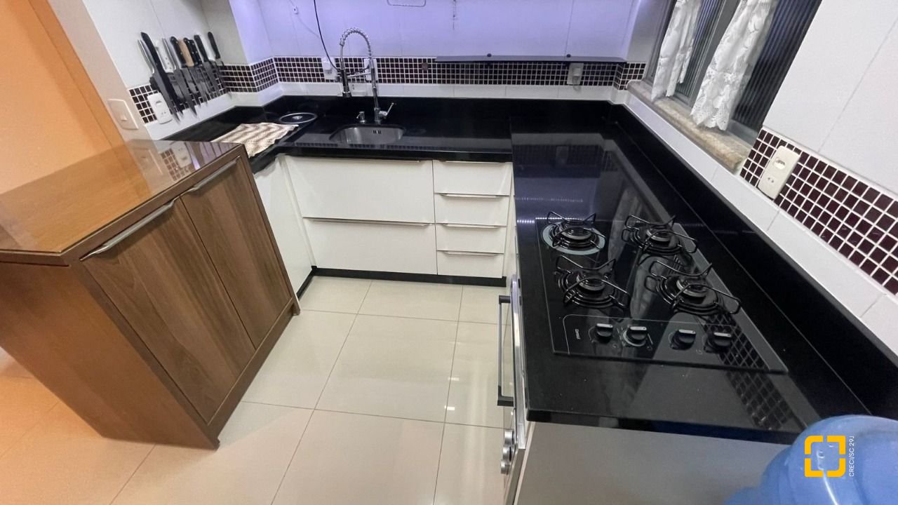 Apartamento com 74m², 3 quartos, 1 garagem, no bairro Capoeiras em Florianópolis