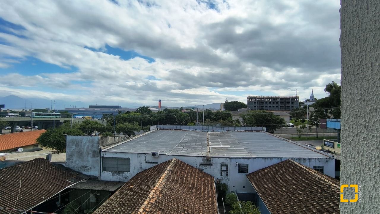 Apartamento com 74m², 3 quartos, 1 garagem, no bairro Capoeiras em Florianópolis
