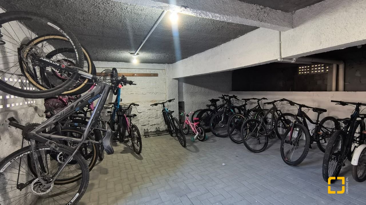 Apartamento com 74m², 3 quartos, 1 garagem, no bairro Capoeiras em Florianópolis