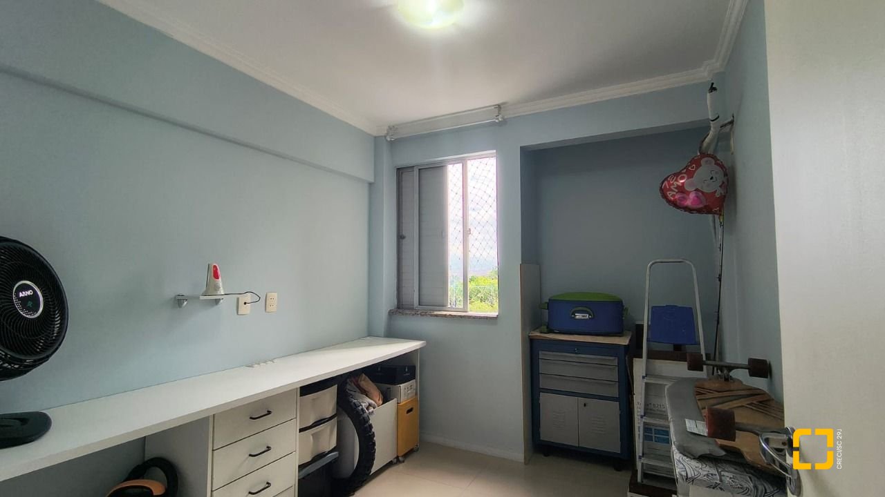 Apartamento com 74m², 3 quartos, 1 garagem, no bairro Capoeiras em Florianópolis