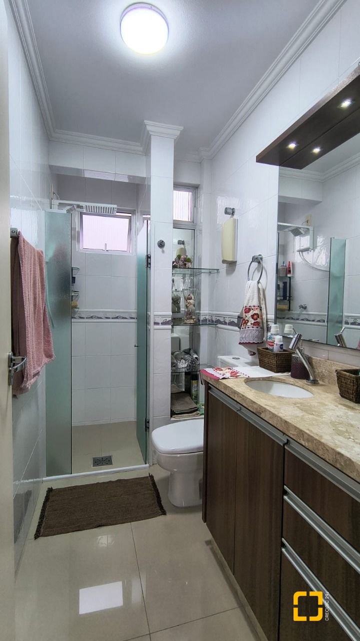 Apartamento com 74m², 3 quartos, 1 garagem, no bairro Capoeiras em Florianópolis