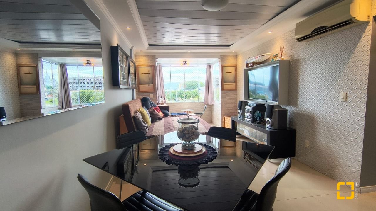 Apartamento com 74m², 3 quartos, 1 garagem, no bairro Capoeiras em Florianópolis