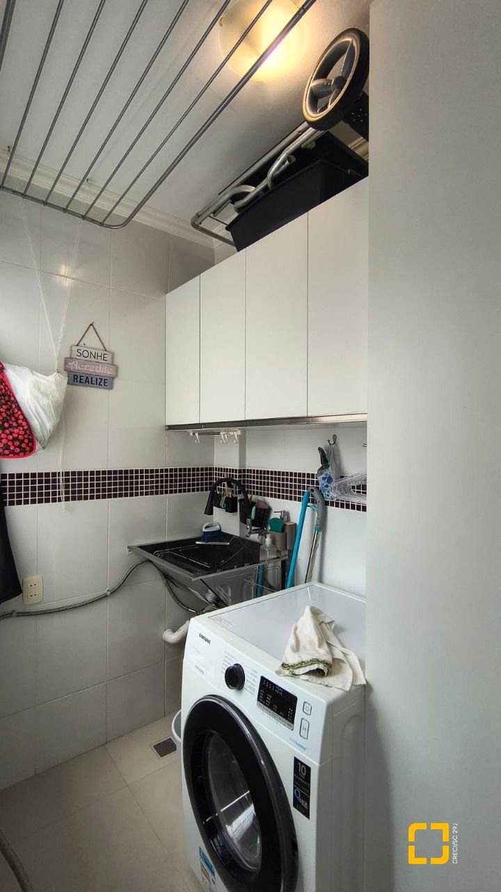 Apartamento com 74m², 3 quartos, 1 garagem, no bairro Capoeiras em Florianópolis