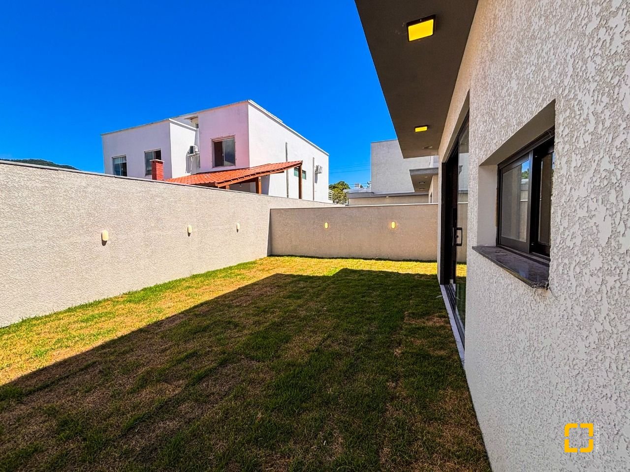 Casa com 156m², 4 quartos (sendo 1 suíte), 1 garagem, no bairro Rio Vermelho em Florianópolis
