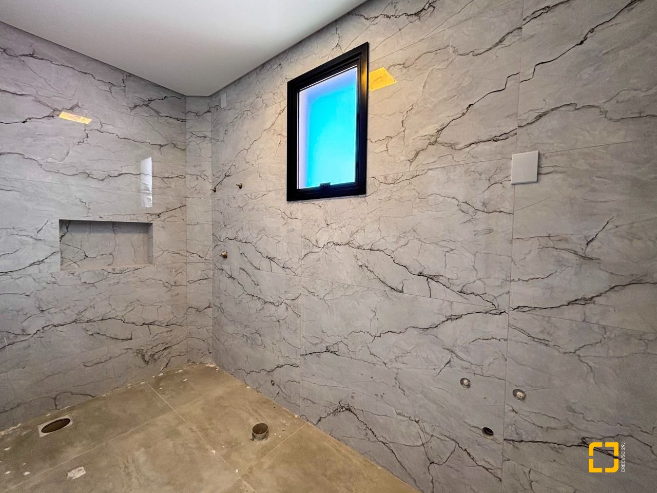 Casa com 156m², 4 quartos (sendo 1 suíte), 1 garagem, no bairro Rio Vermelho em Florianópolis
