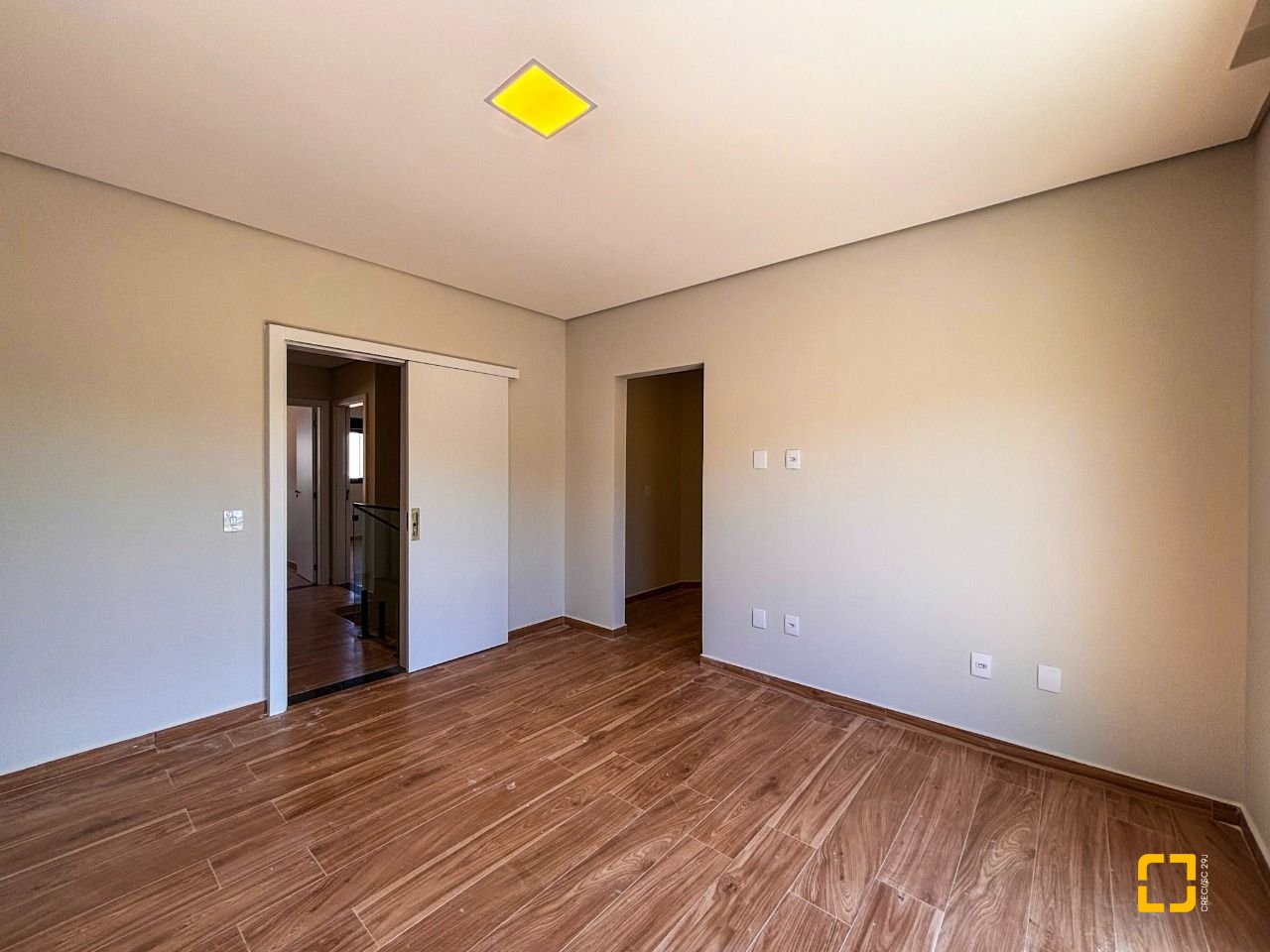Casa com 156m², 4 quartos (sendo 1 suíte), 1 garagem, no bairro Rio Vermelho em Florianópolis