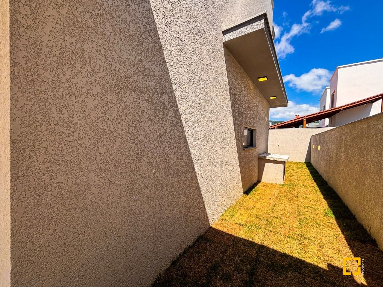 Casa com 156m², 4 quartos (sendo 1 suíte), 1 garagem, no bairro Rio Vermelho em Florianópolis