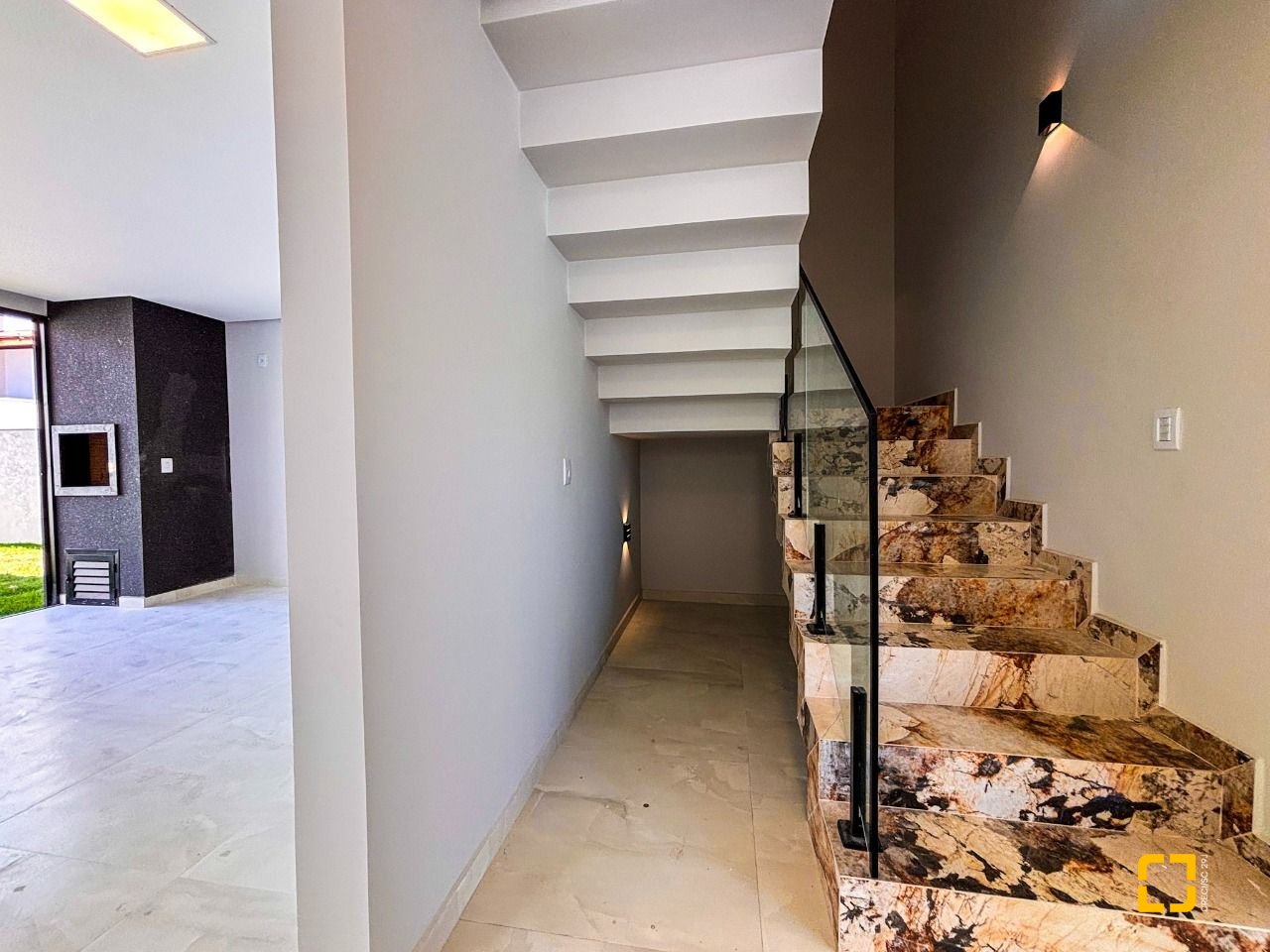 Casa com 156m², 4 quartos (sendo 1 suíte), 1 garagem, no bairro Rio Vermelho em Florianópolis