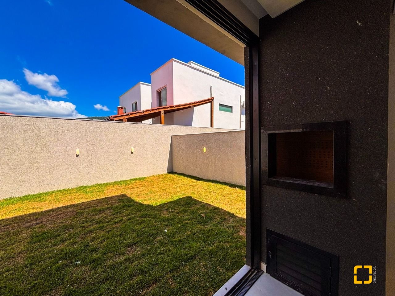 Casa com 156m², 4 quartos (sendo 1 suíte), 1 garagem, no bairro Rio Vermelho em Florianópolis