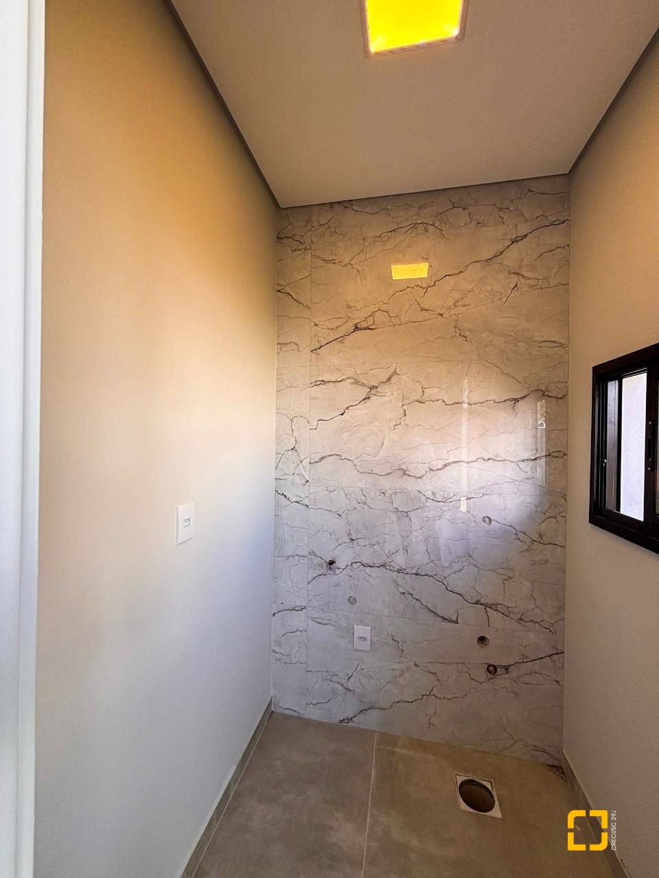Casa com 156m², 4 quartos (sendo 1 suíte), 1 garagem, no bairro Rio Vermelho em Florianópolis