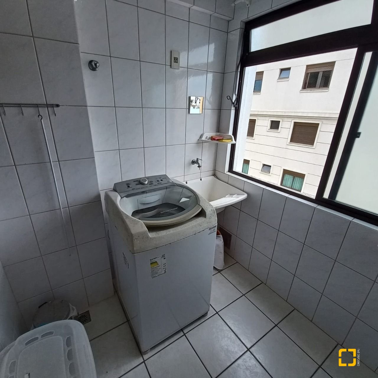 Apartamento com 108m², 4 quartos (sendo 1 suíte), 1 garagem, no bairro Balneário em Florianópolis