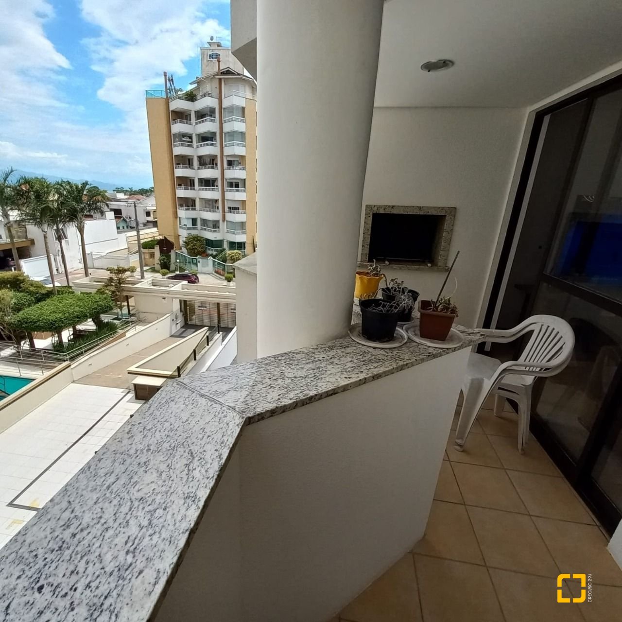 Apartamento com 108m², 4 quartos (sendo 1 suíte), 1 garagem, no bairro Balneário em Florianópolis