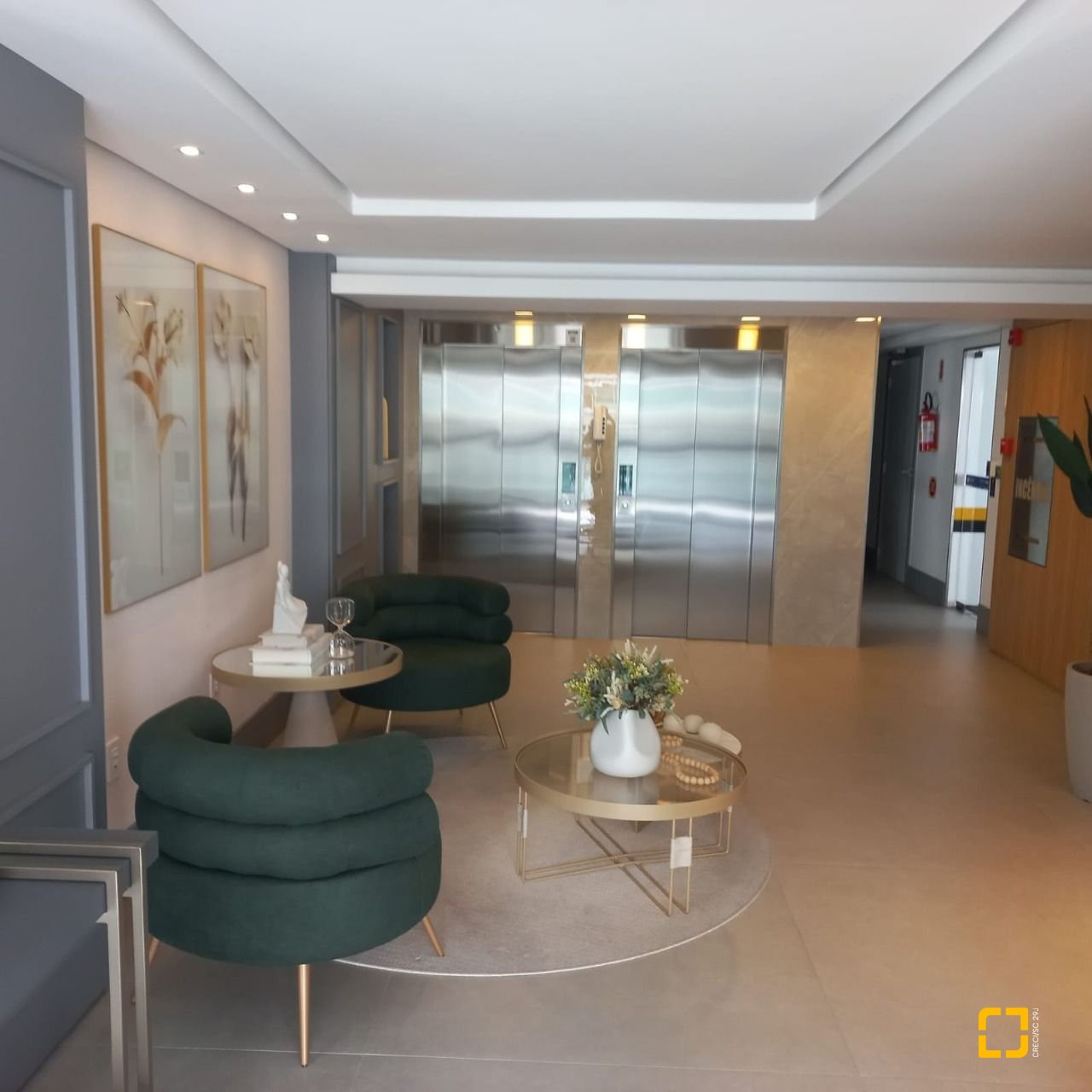 Apartamento com 108m², 4 quartos (sendo 1 suíte), 1 garagem, no bairro Balneário em Florianópolis